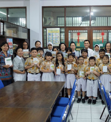 Penyaluran Paket Donasi Buku ke Sekolah Cahaya Sakti